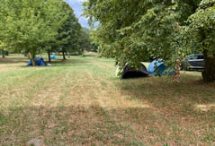 Camping des deux Séquoias près de Nant