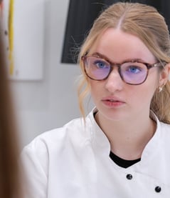 Alicia notre experte lasériste