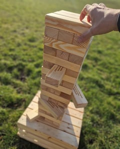 XXL jenga su užduotimis žaidimų nuoma