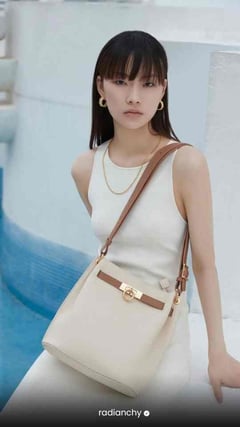 BUCKET BAG