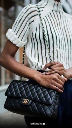 CHANEL CLASSIC FLAP