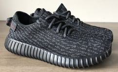 Adidas Yeezy Boost 350 2015, the revolutionary sneaker designed by Kanye West that redefined fashion.