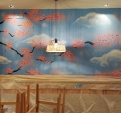 Graffiti mural en Restaurante de sushi, paisaje japonés, spray, street art, muralismo, barcelona