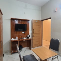 hotel rudra room