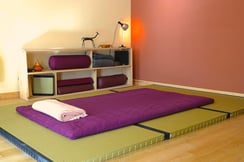 ma salle de shiatsu et de massage Thaï, une ambiance reposante propice au yoga