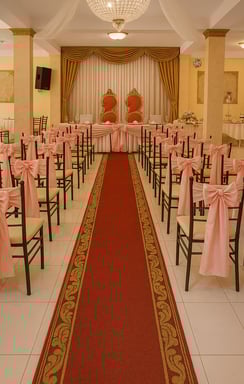 Iluminación mágica para bodas elegantes en Quito