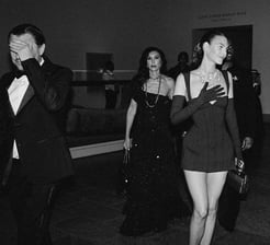 Leonardo DiCaprio brillo en la Met Gala