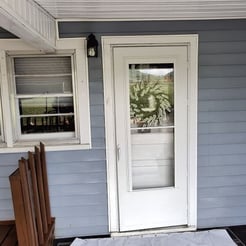 Vinyl house wash in Mooresburg, Tn 37811 by Bobs Pressure Washing services 21