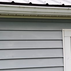 Vinyl house wash in Mooresburg, Tn 37811 by Bobs Pressure Washing services 1