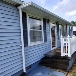 Vinyl house wash in Mooresburg, Tn 37811 by Bobs Pressure Washing services 5