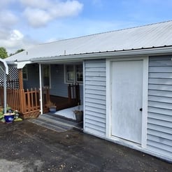 Vinyl house wash in Mooresburg, Tn 37811 by Bobs Pressure Washing services 25