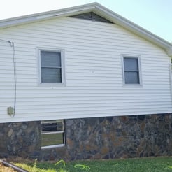 House wash in Greenville, Tn 37743 37745 near me by Bobs Pressure Washing LLC in Bulls Gap, Tn 37711 10