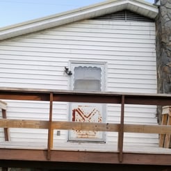 House wash in Greenville, Tn 37743 37745 near me by Bobs Pressure Washing LLC in Bulls Gap, Tn 37711 11