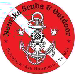 nautika scuba center shop logo