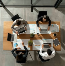Servicios de consultoría - asesoramiento experto para llevar sus productos al mercado