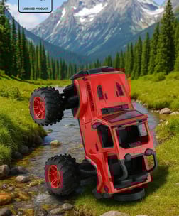 Jeep Rubicon parado de caballito sobre río 