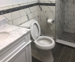 RR Construction Bathroom White