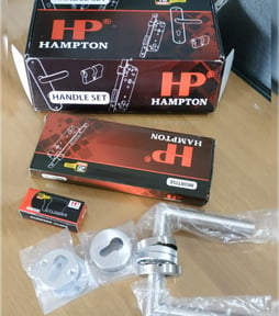 Set handle dan engsel hampton