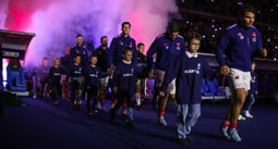 Match rugby stade avec effets speciaux machine fumée