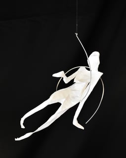 mobile sculpture papier personnage mouvement