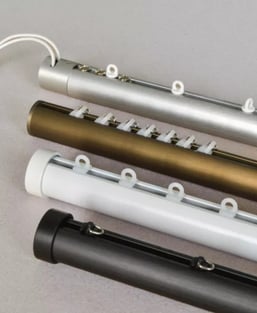 rails décoratifs avec glisseurs blanc, nickel brossé, bronze et noir