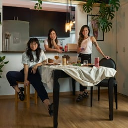 Yumi Shimada, Maíra Kimura and Fernanda Ueno - Japas Cervejaria. Vila Madalena. São Paulo/SP, Brazil - 2022.