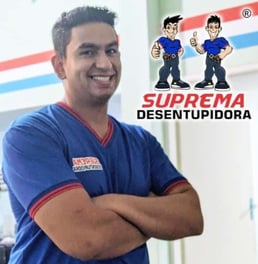 técnico da suprema desentupidora