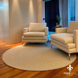 tapete redondo em sisal sintético na sala