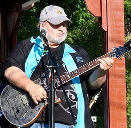 Gordon singing