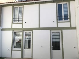 APRES : Rénovation des boiseries, Réalisation des peintures