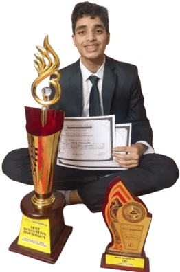 Yagya Maheshwari with MUN awards SIPJr.