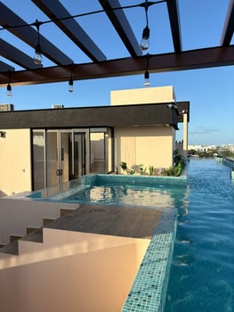 Akasha Penthouse - 2 Bedroom - 1 Bedroom - Rooftop Pool - Beach Front - airbnb