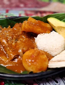 Sudado Calarqueño Restaurante El Hato de Evelio