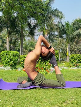 best yoga teacher in delhi