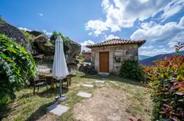 casas de férias em pedra com vista