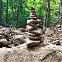 Cairns Totum Poll rocks hiking 