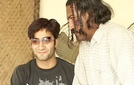 Naghman Saleem During Shoot of Punjabi Drama (Kichrdi 2006) with Zakir Sayeen
