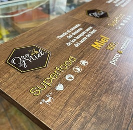 servicio de dtf uv pegatinas con logotipos, tienda en jesus maria lima peru