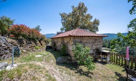 casas de férias em pedra em Portugal