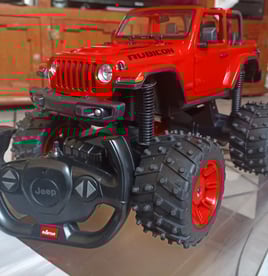 Jeep Rubicon a RC con control