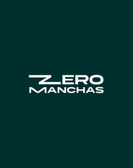 a man in a suit and tie with a zero manchet