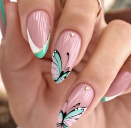  The almond-shaped nails offer a modern and sophisticated look that flatters most hand shapes.