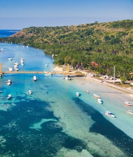 Aerial view of the Yellow Bridge between Nusa Ceningan and Nusa Lembongan.