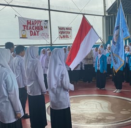 prosesi pelantikan pengurus OSIS
