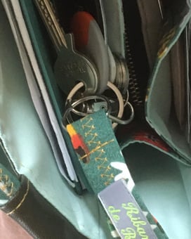 vue du porte clef de l'organiseur de sac artisanal