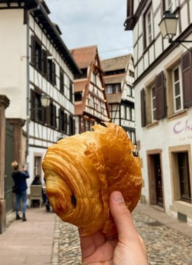 strasburgo-lallegorie-pain-au-chocolat