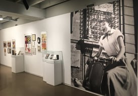 Allestimento della mostra Audrey Hepburn, progetto retail curato da BRB Engineering srl