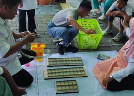 Keterampilan membuat sabun SLB Negeri Colomadu