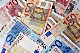 billets euro by TaxRebate.org.uk