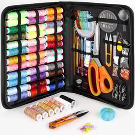 Max Fanny Sewing Needle and Thread Set